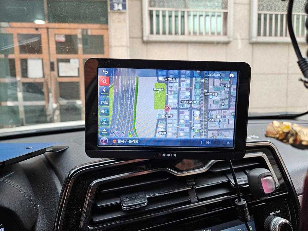 Ssangyong Tivoli 2020 Blanco - Importación desde Corea - HF Imports Iquique - Foto 13