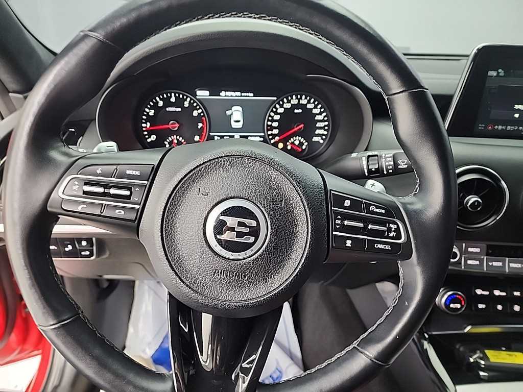 KIA Stinger - Vista 9