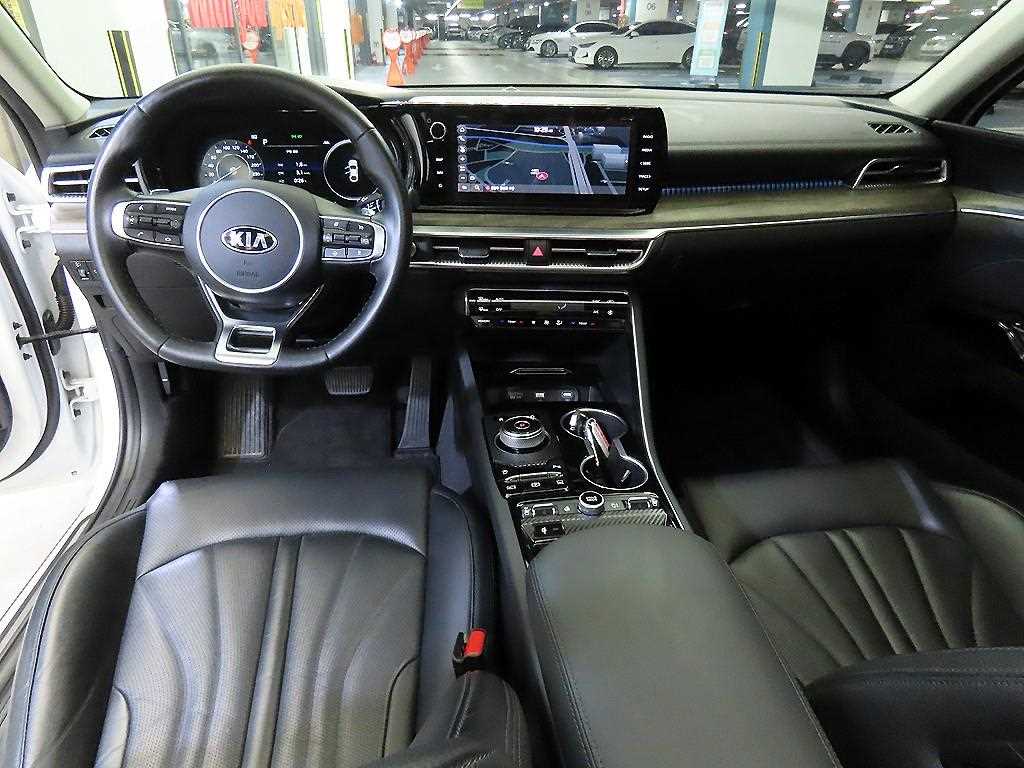 KIA K5 - Vista 10
