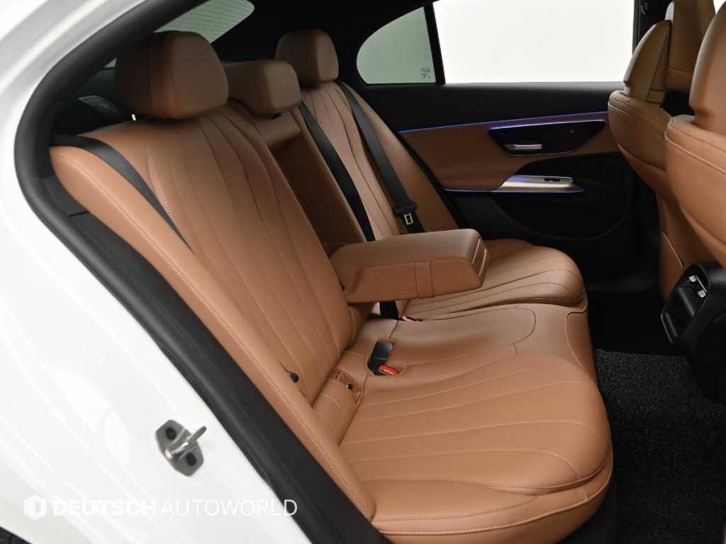 Mercedes Benz E class - Vista 12