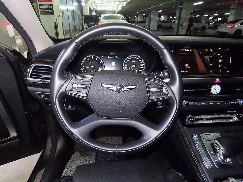 Genesis G90 - Vista 8