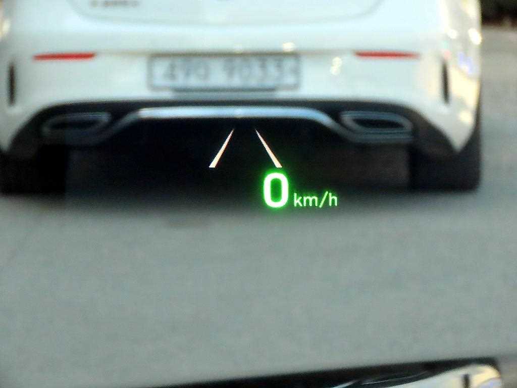 Genesis EQ900 - Vista 10