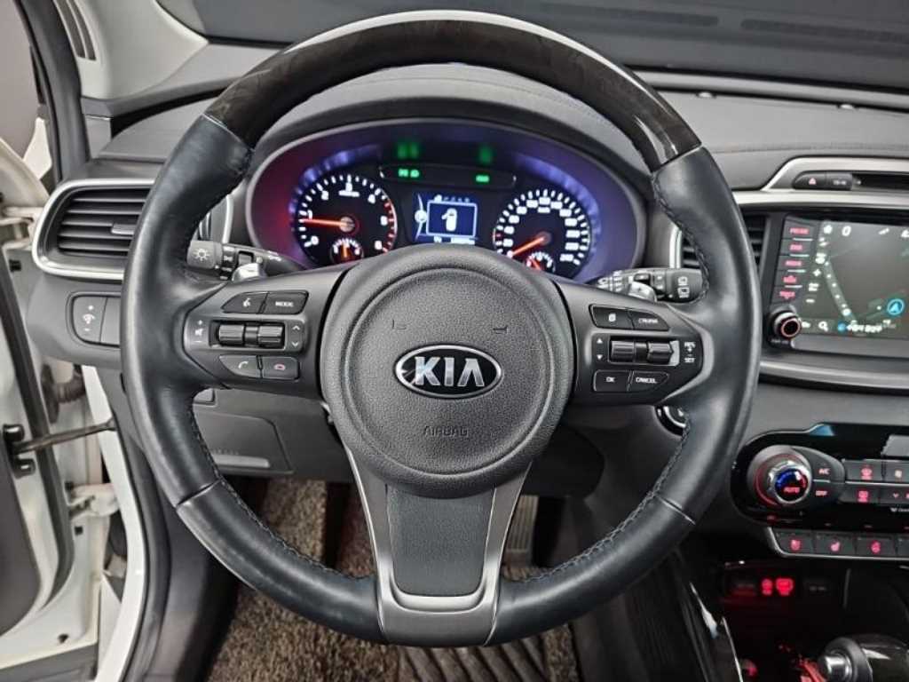 KIA Sorento - Vista 7