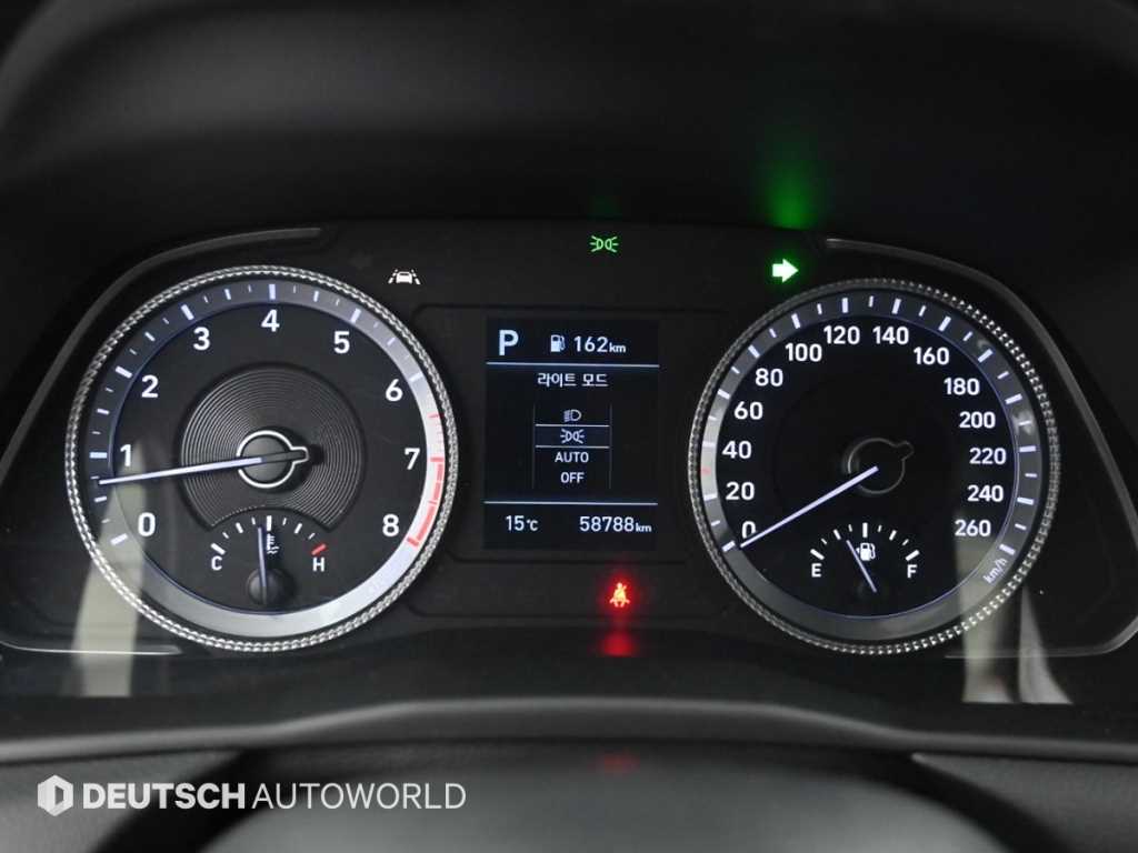 HYUNDAI Sonata - Vista 8