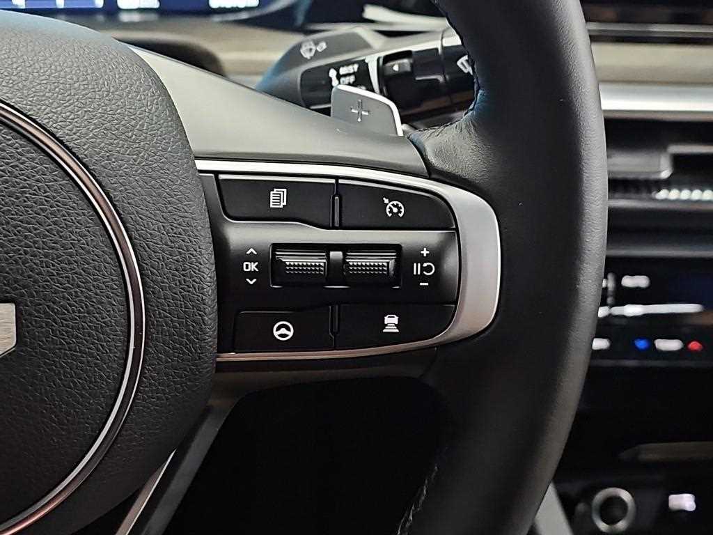 KIA K5 2023 Negro - Importación desde Corea - HF Imports Iquique - Foto 17