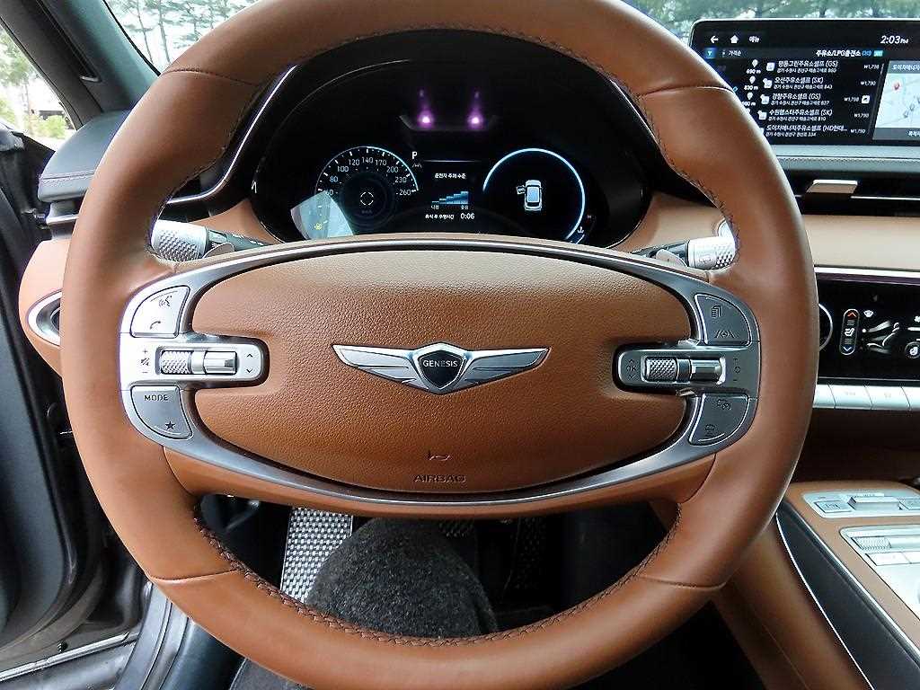 Genesis GV70 - Vista 8