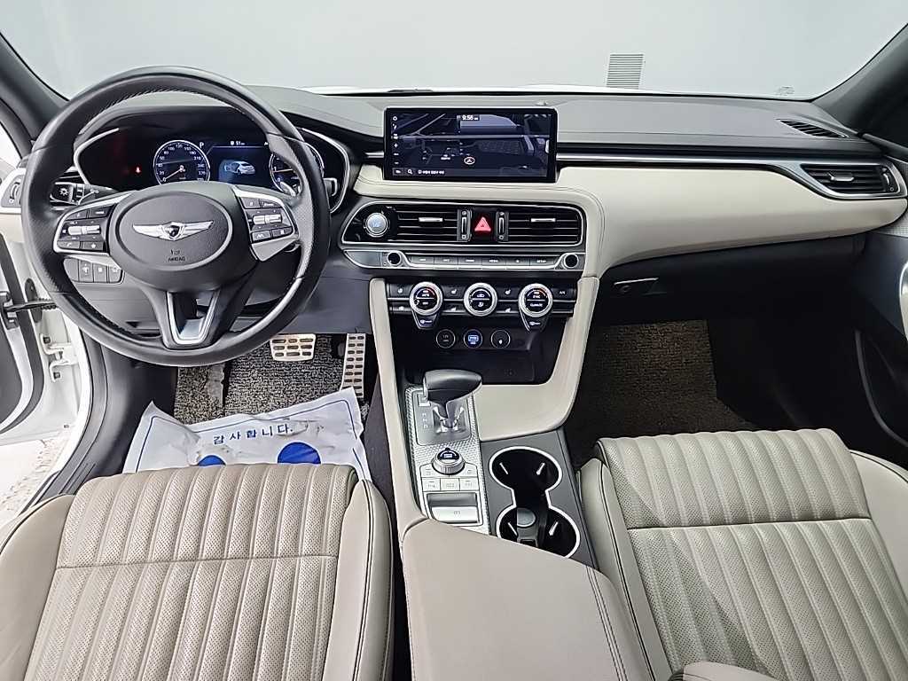 Genesis G70 - Vista 7