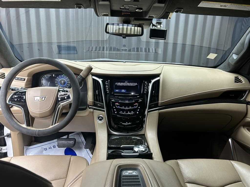 Cadillac Escalade - Vista 9