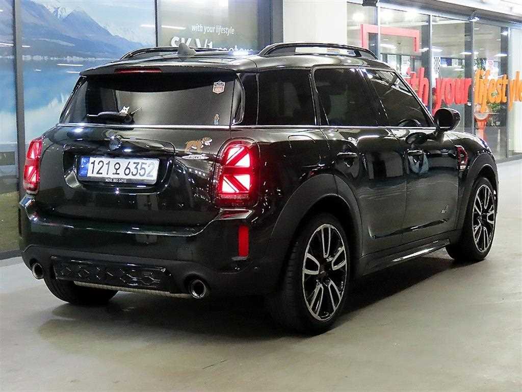 Mini Countryman - Vista 4