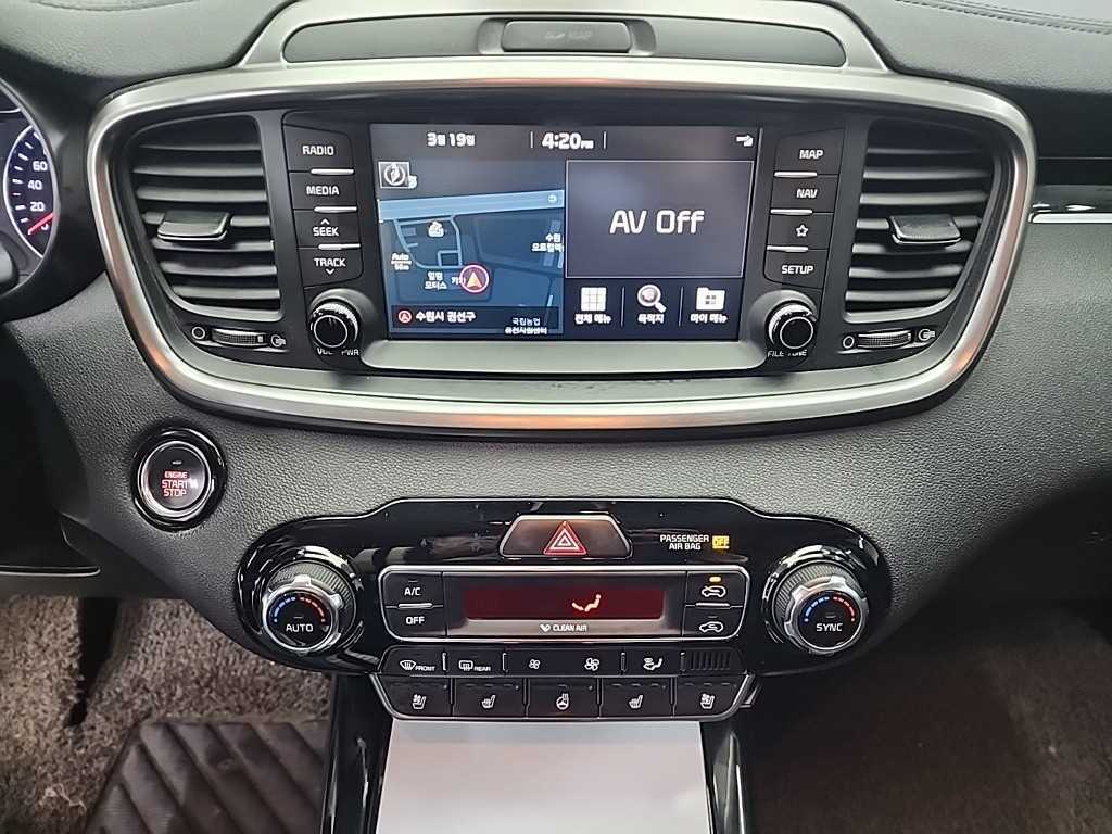 KIA Sorento - Vista 10