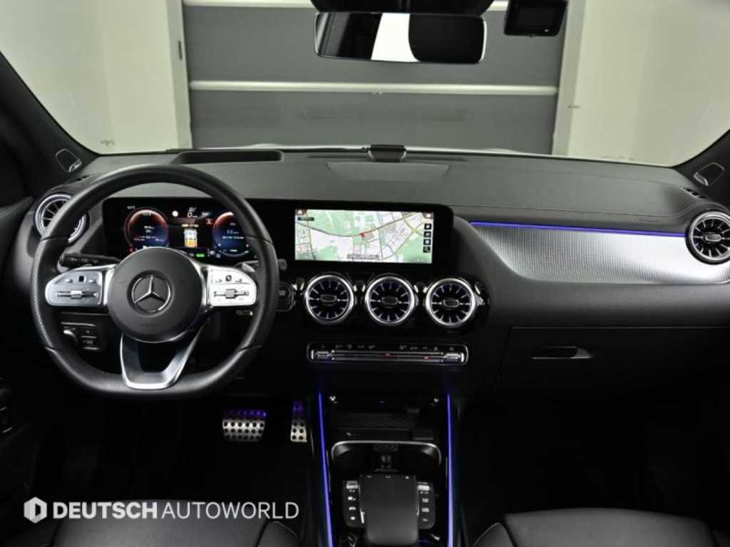 Mercedes Benz EQA - Vista 7