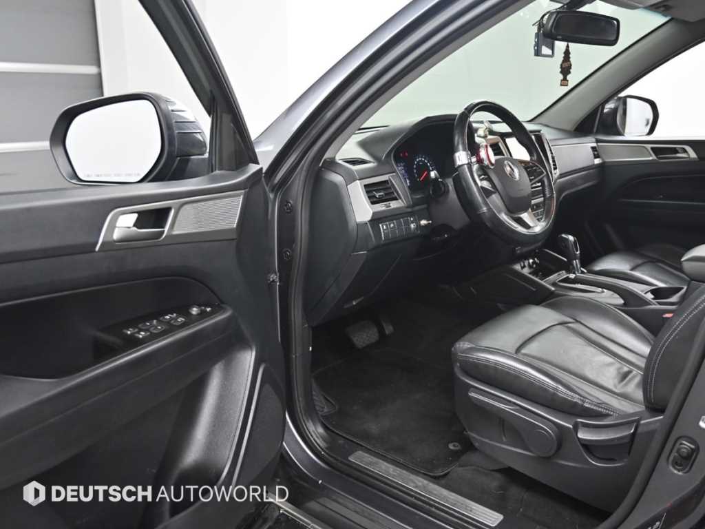 Ssangyong Rexton - Vista 11