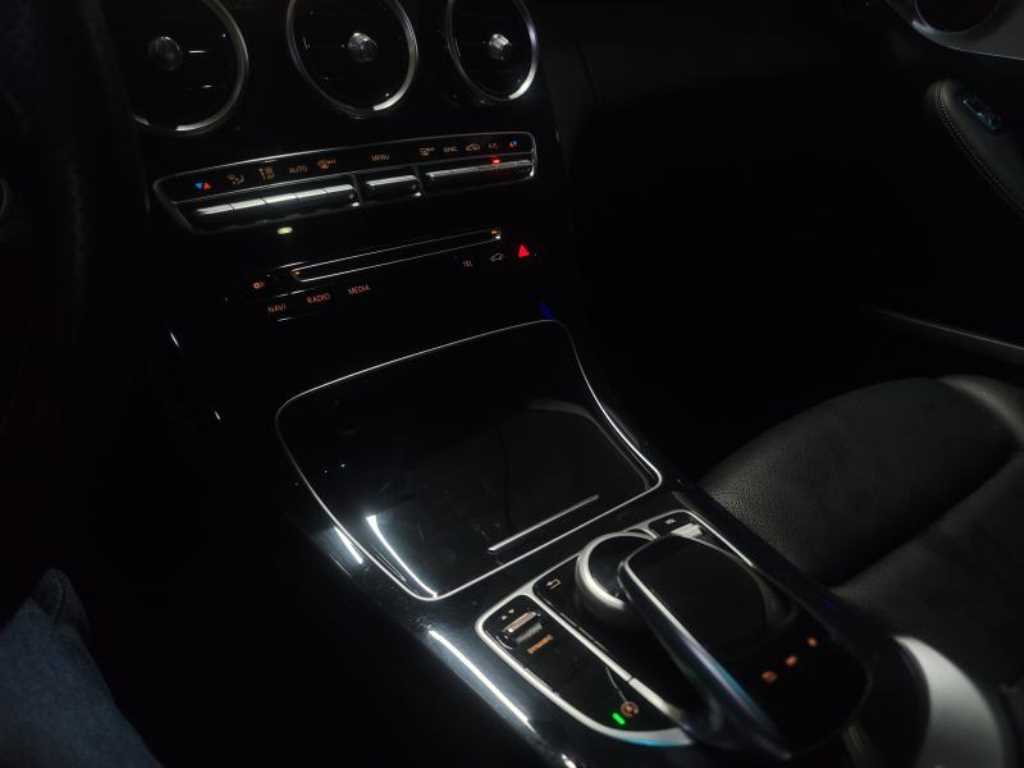 Mercedes Benz C Class 2017 Gris - Importación desde Corea - HF Imports Iquique - Foto 13