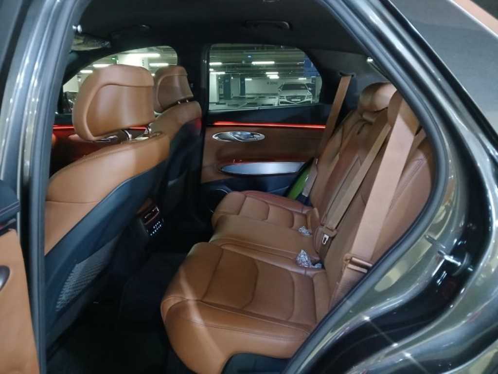 Genesis GV70 2025 Gris - Importación desde Corea - HF Imports Iquique - Foto 16