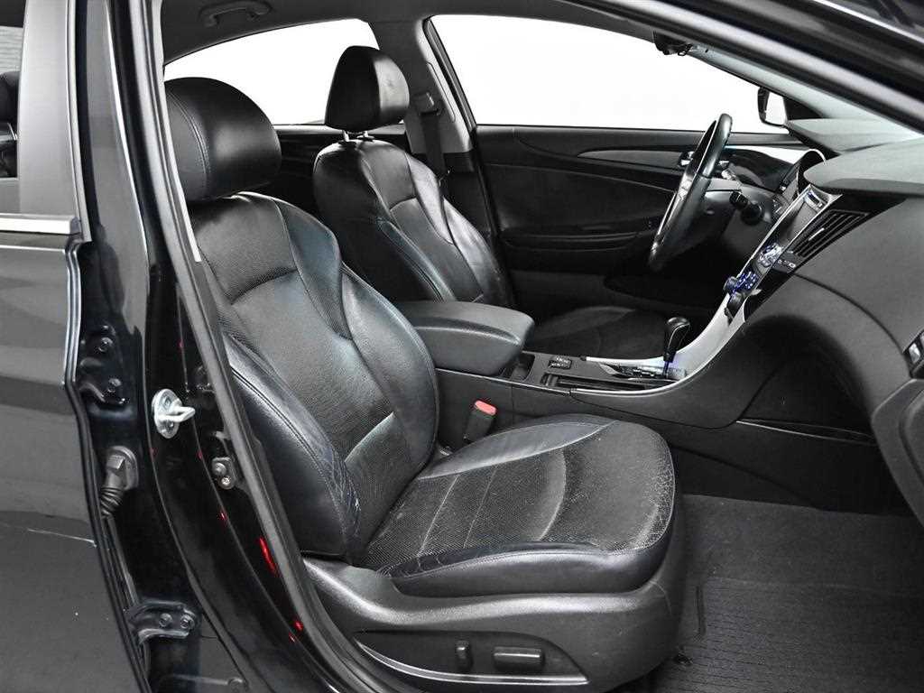 HYUNDAI Sonata - Vista 10