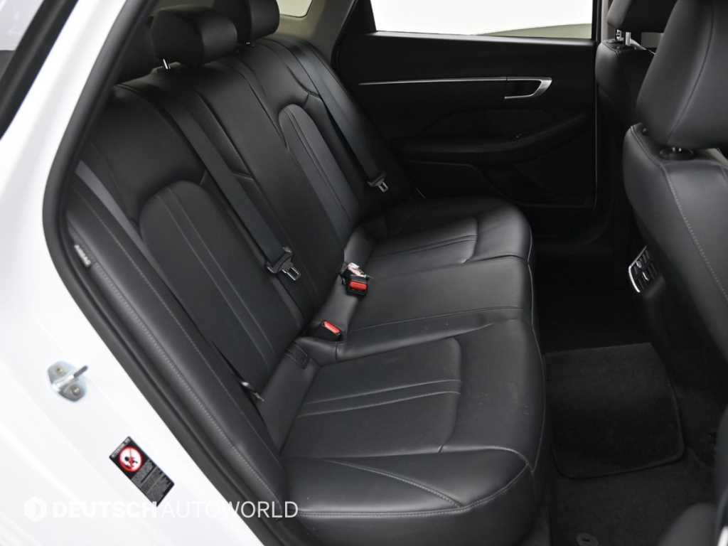 HYUNDAI Sonata - Vista 12