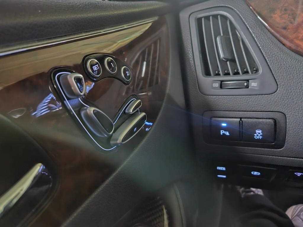 HYUNDAI Equus 2010 Plateado - Importación desde Corea - HF Imports Iquique - Foto 13