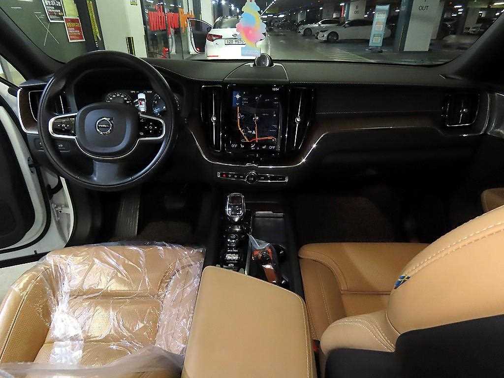 Volvo XC60 - Vista 10