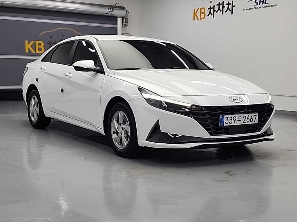 HYUNDAI Avante - Vista 4