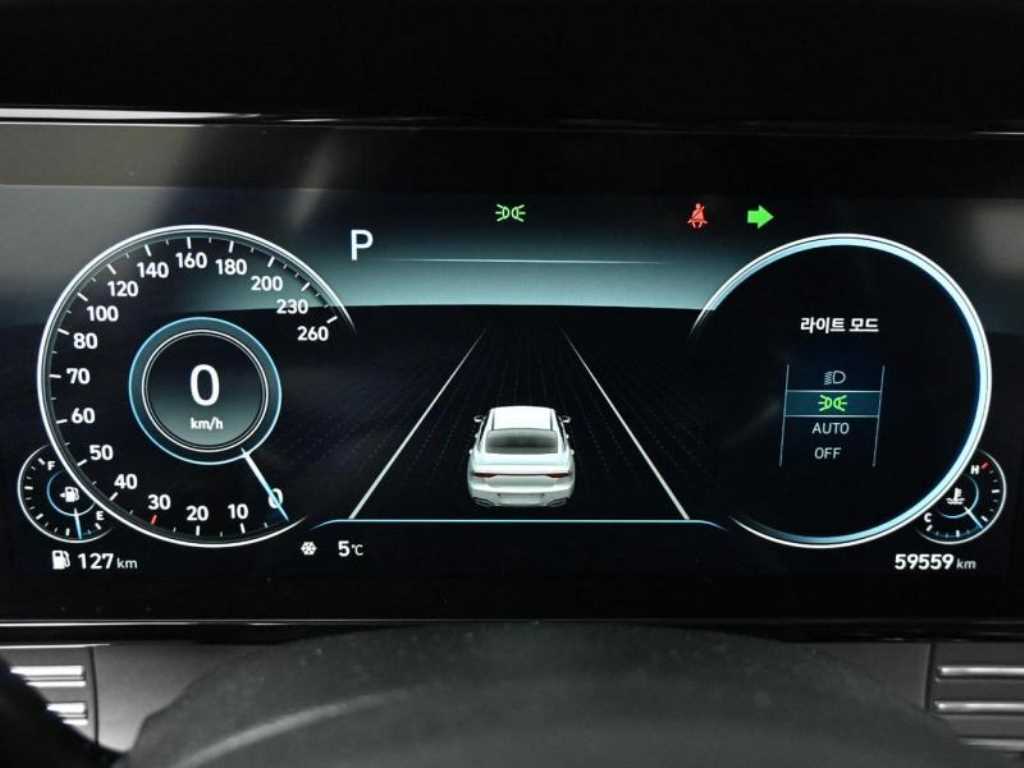 HYUNDAI Grandeur - Vista 8