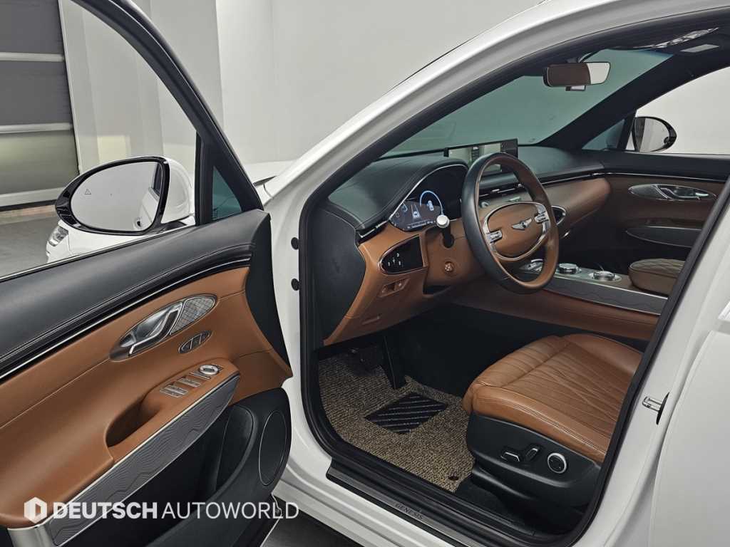 Genesis GV70 - Vista 11