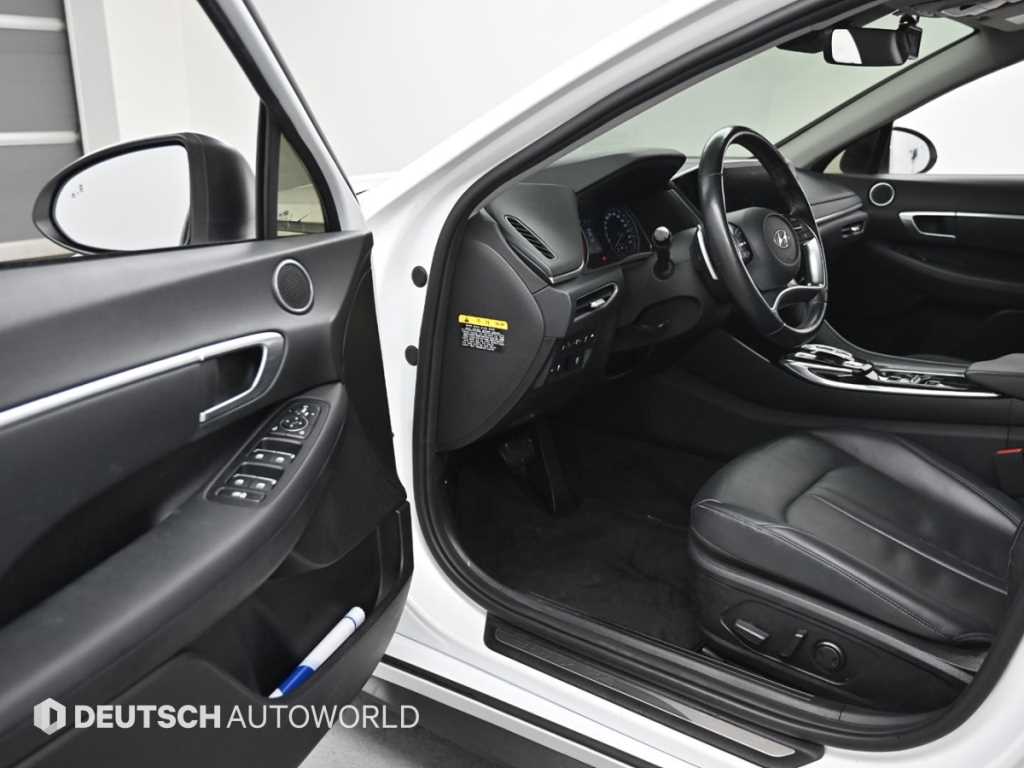 HYUNDAI Sonata - Vista 11