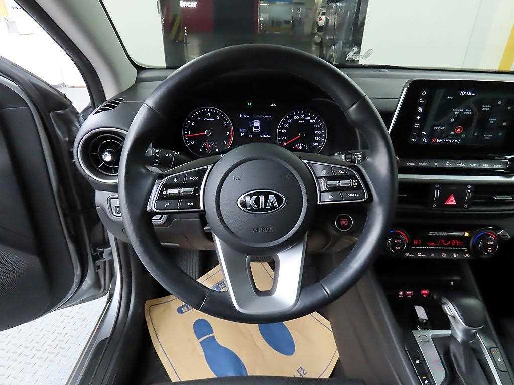 KIA K3 - Vista 9