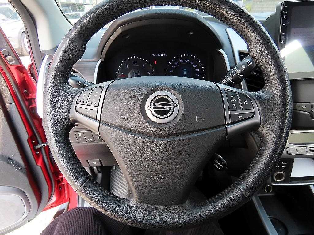Ssangyong Korando - Vista 8