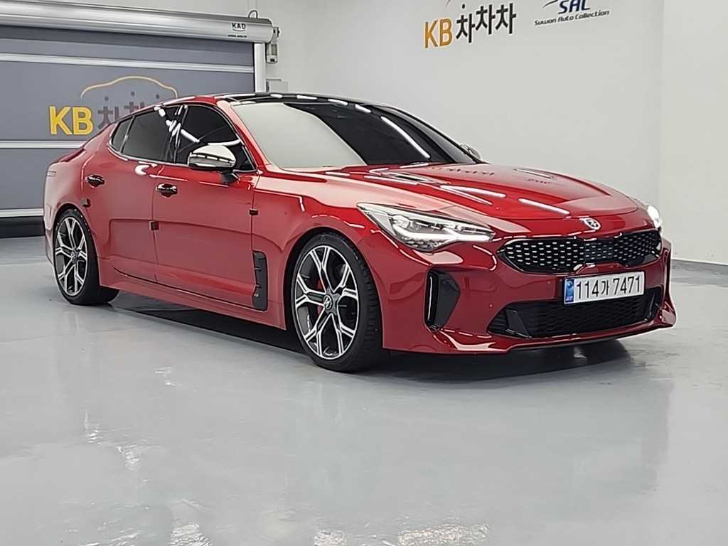 KIA Stinger - Vista 4