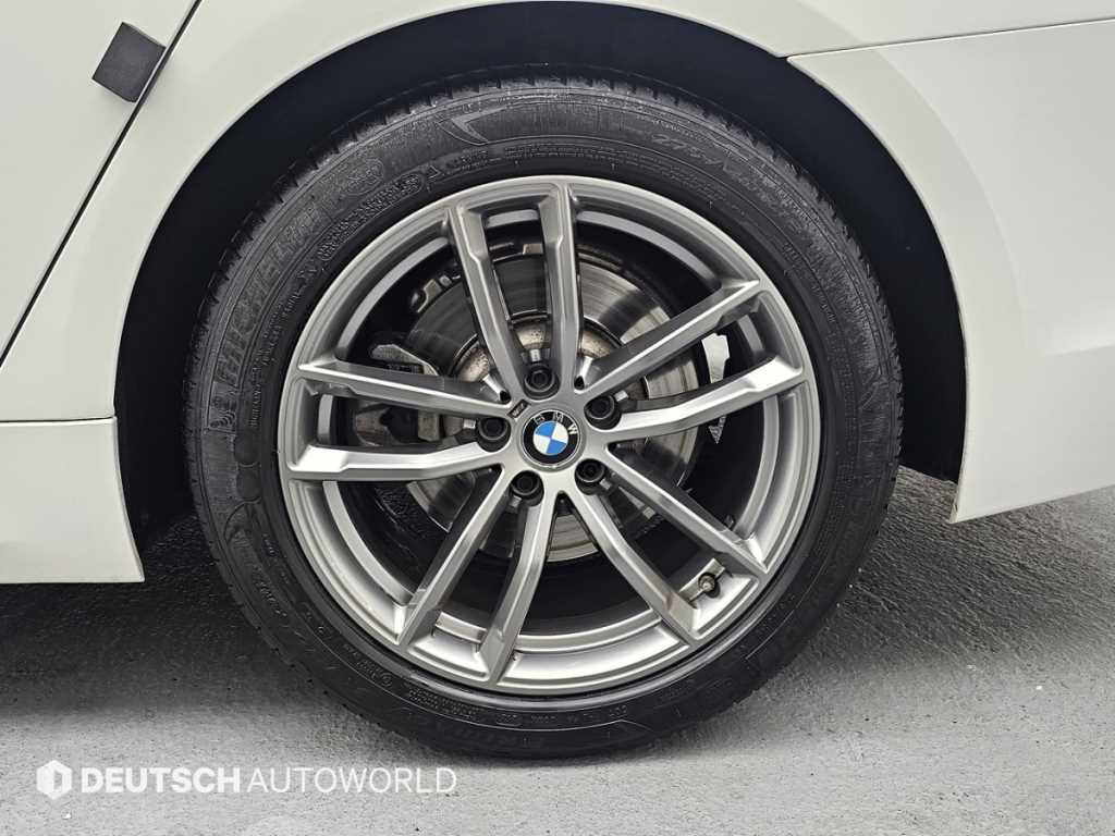 BMW 5 Series - Vista 5