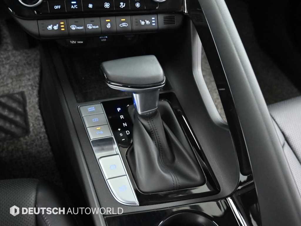 HYUNDAI Avante - Vista 9