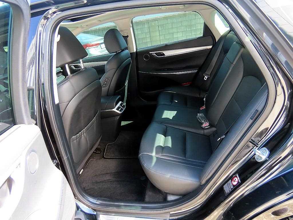 HYUNDAI Grandeur - Vista 6