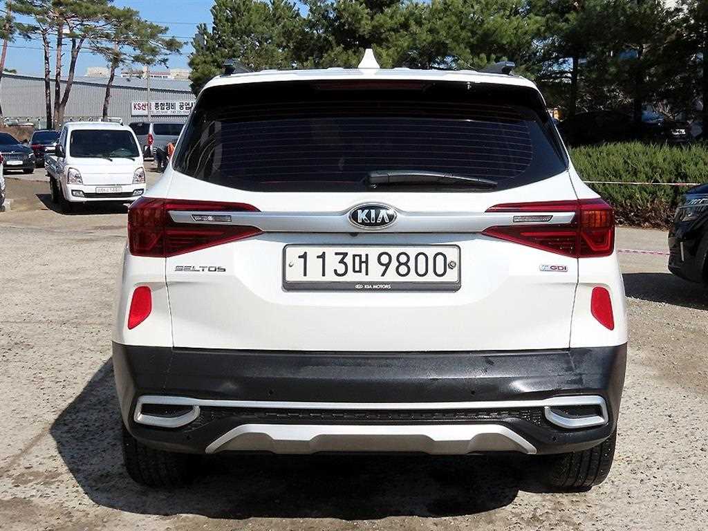 KIA Seltos - Vista 4