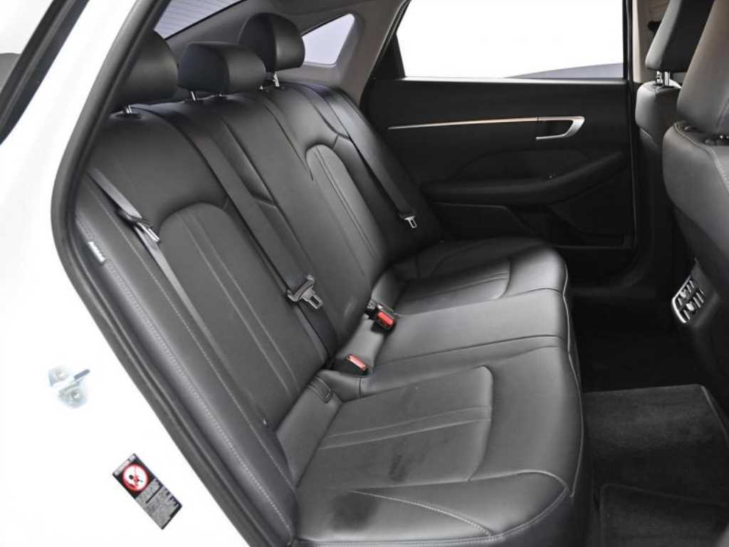 HYUNDAI Sonata - Vista 12