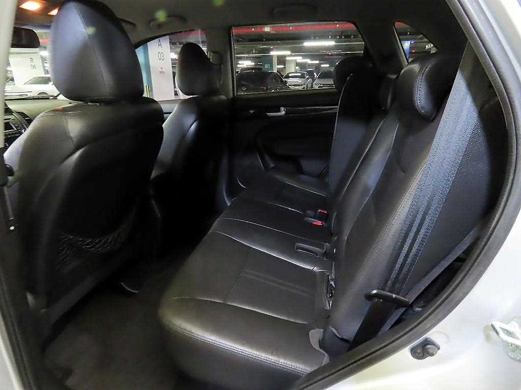 KIA Sorento - Vista 7