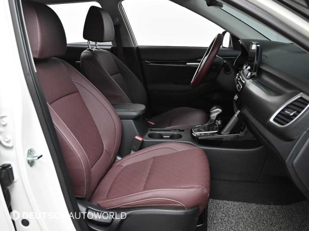 KIA Seltos - Vista 10