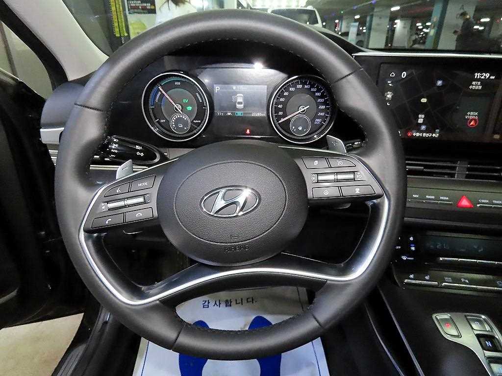 HYUNDAI Grandeur - Vista 8