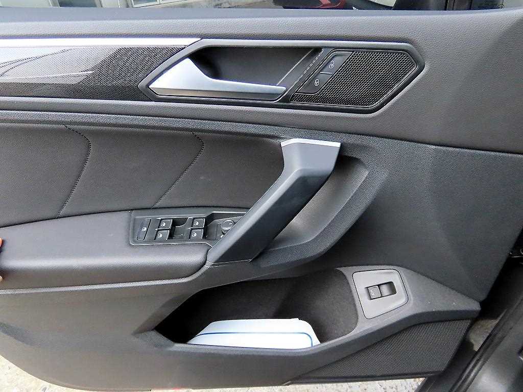 Volkswagen Tiguan - Vista 12