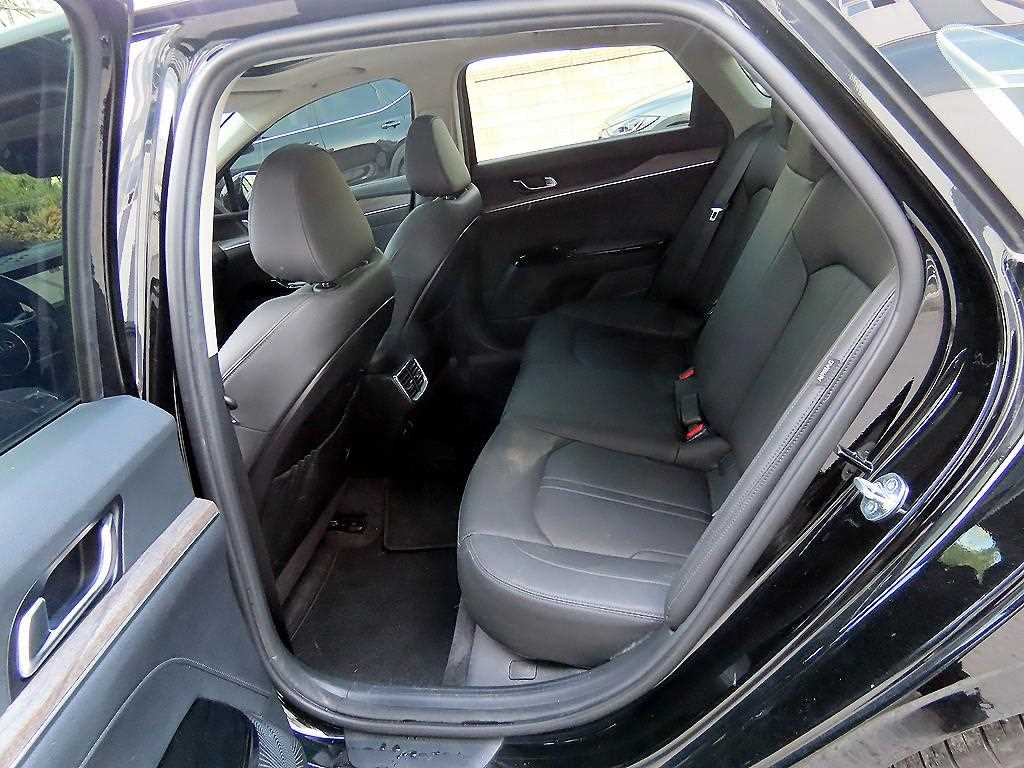 KIA K5 - Vista 6