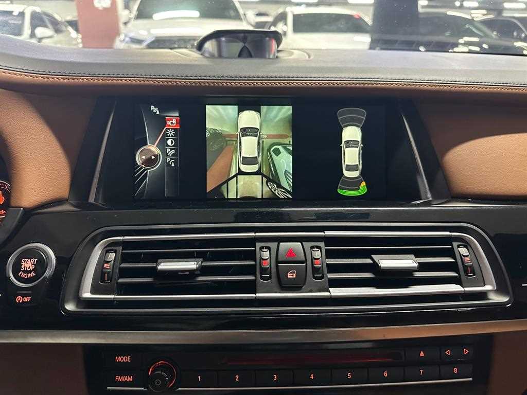 BMW 7 Series - Vista 11