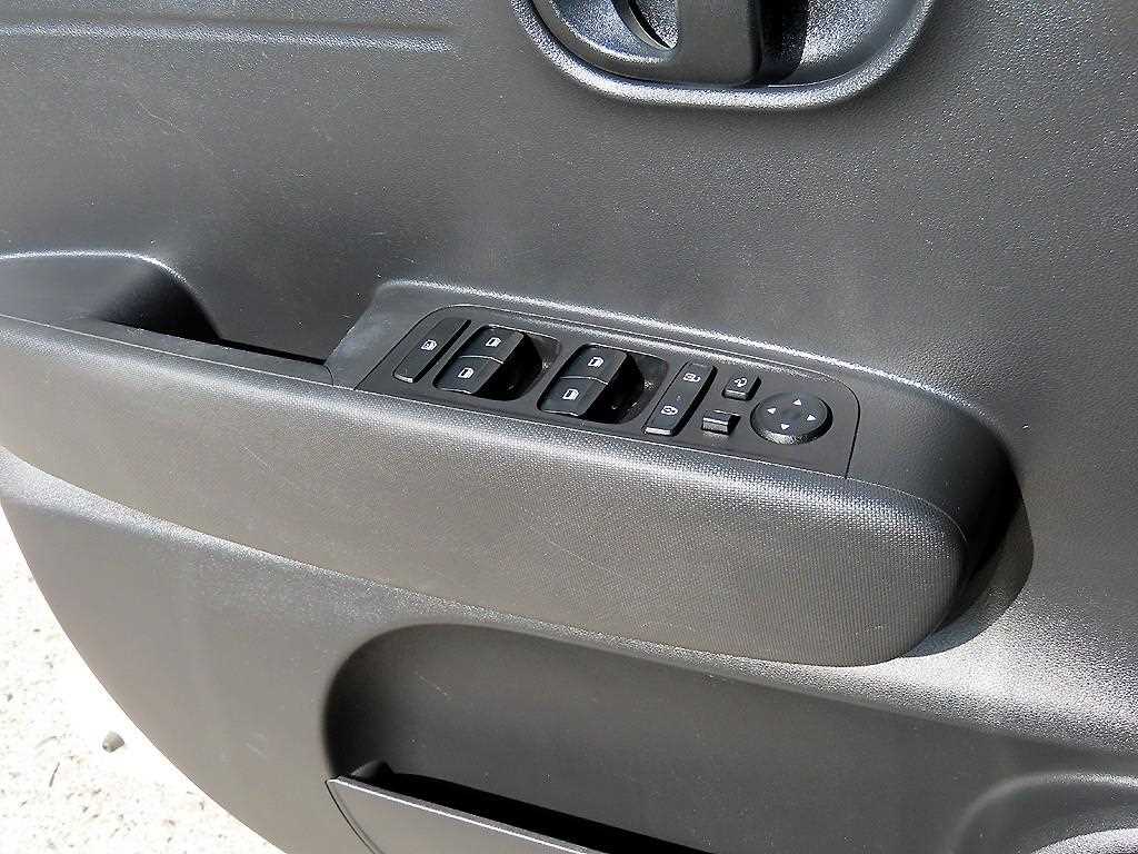 HYUNDAI Casper - Vista 11