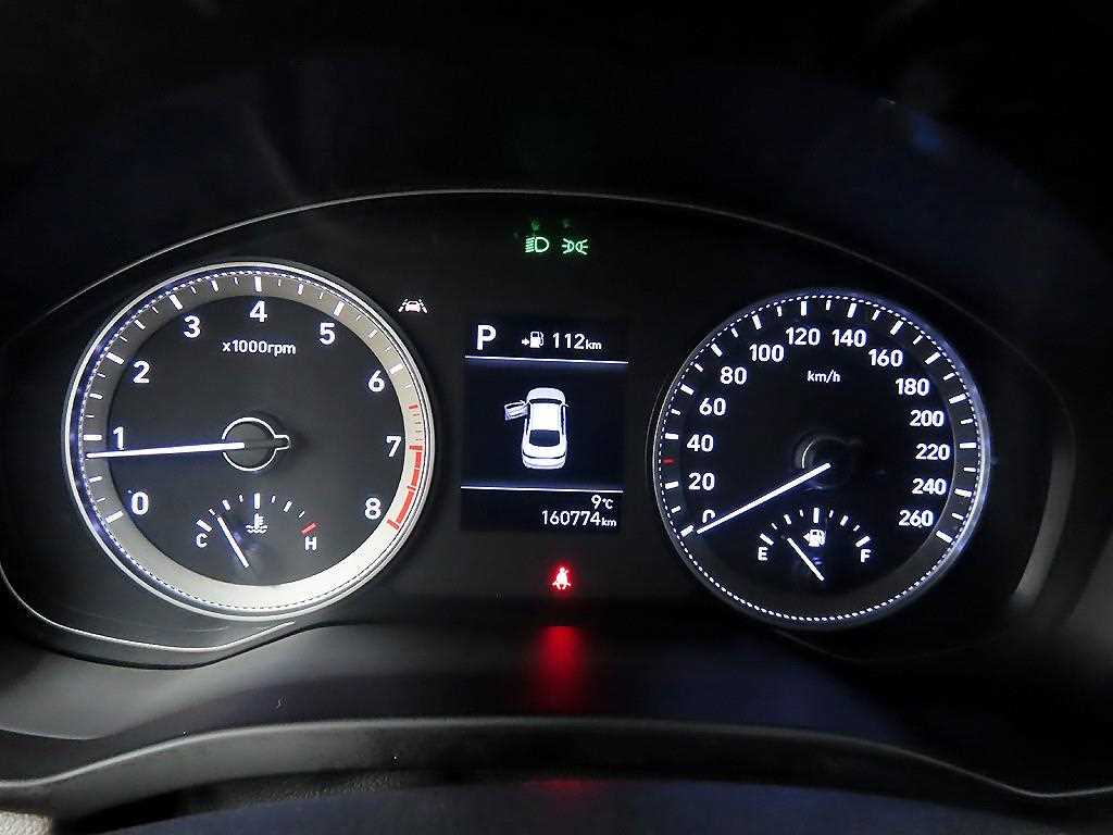 HYUNDAI Grandeur - Vista 8