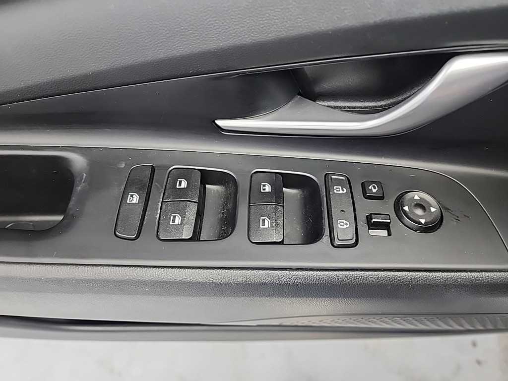 HYUNDAI Avante 2022 Blanco - Importación desde Corea - HF Imports Iquique - Foto 15