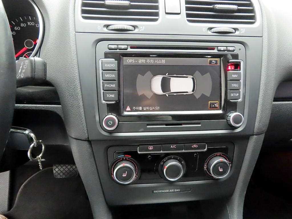 Volkswagen Golf - Vista 8