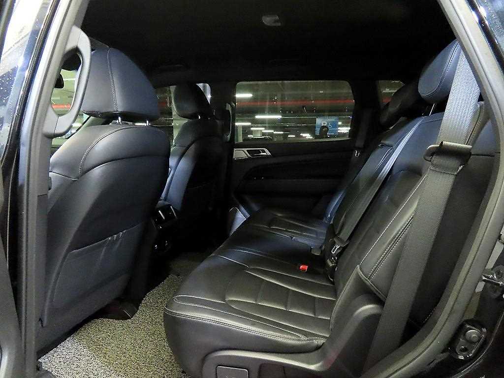 Ssangyong Rexton - Vista 7