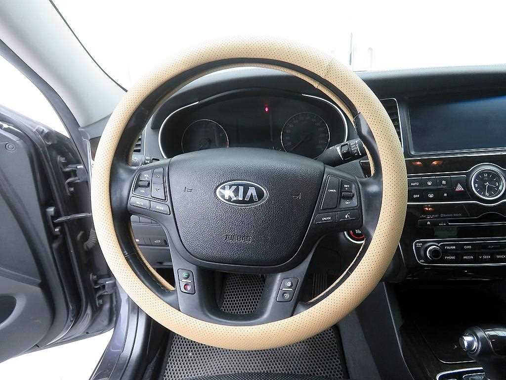 KIA K7 - Vista 11