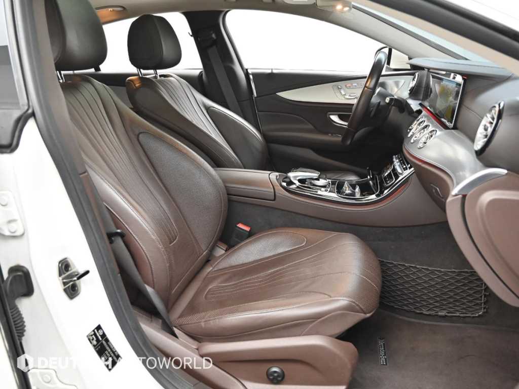 Mercedes Benz CLS Class - Vista 10