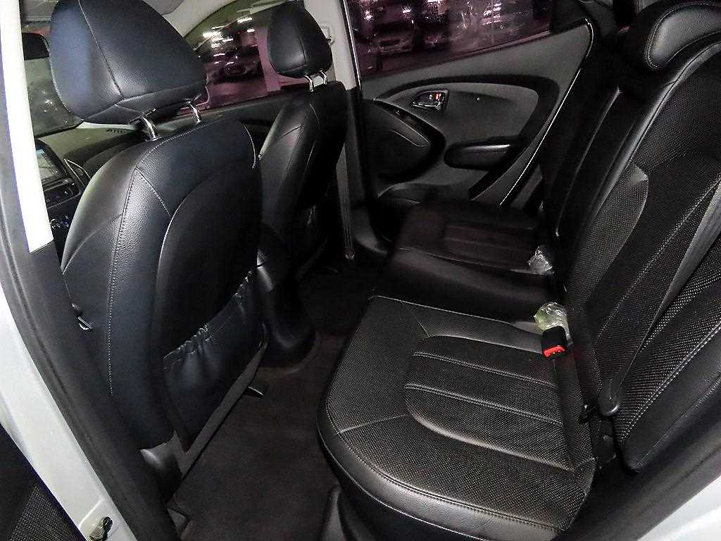 HYUNDAI Tucson - Vista 7