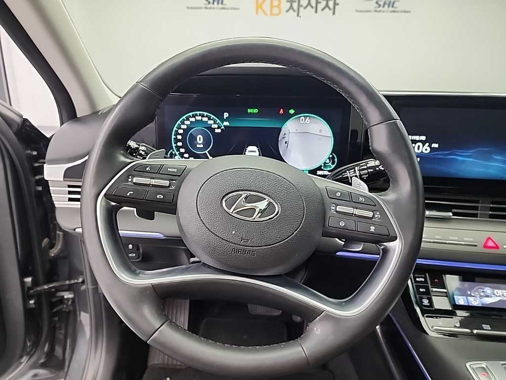 HYUNDAI Grandeur - Vista 9