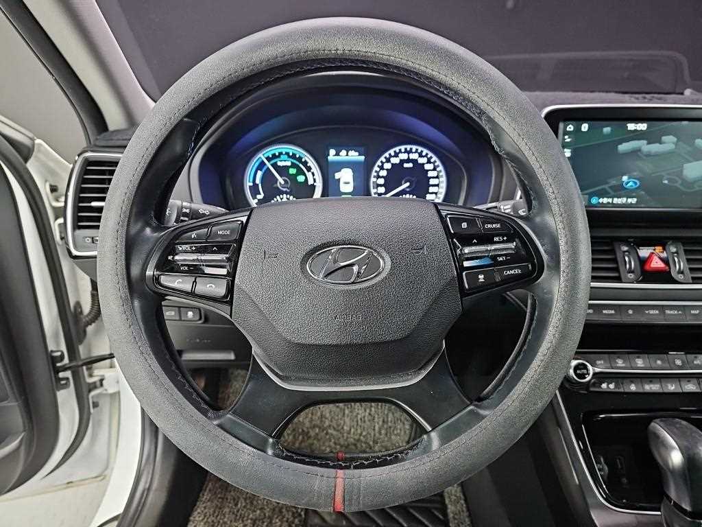 HYUNDAI Grandeur - Vista 10